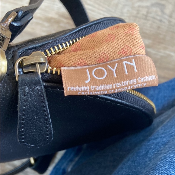 Tradlands Joyn black leather crossbody NWOT - Picture 6 of 8